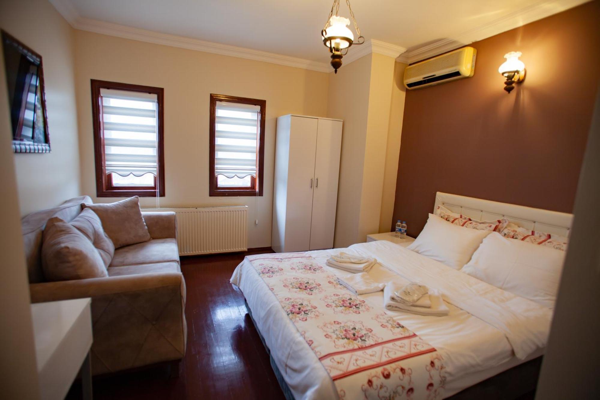 Tias Shelale Otel อักวา ภายนอก รูปภาพ