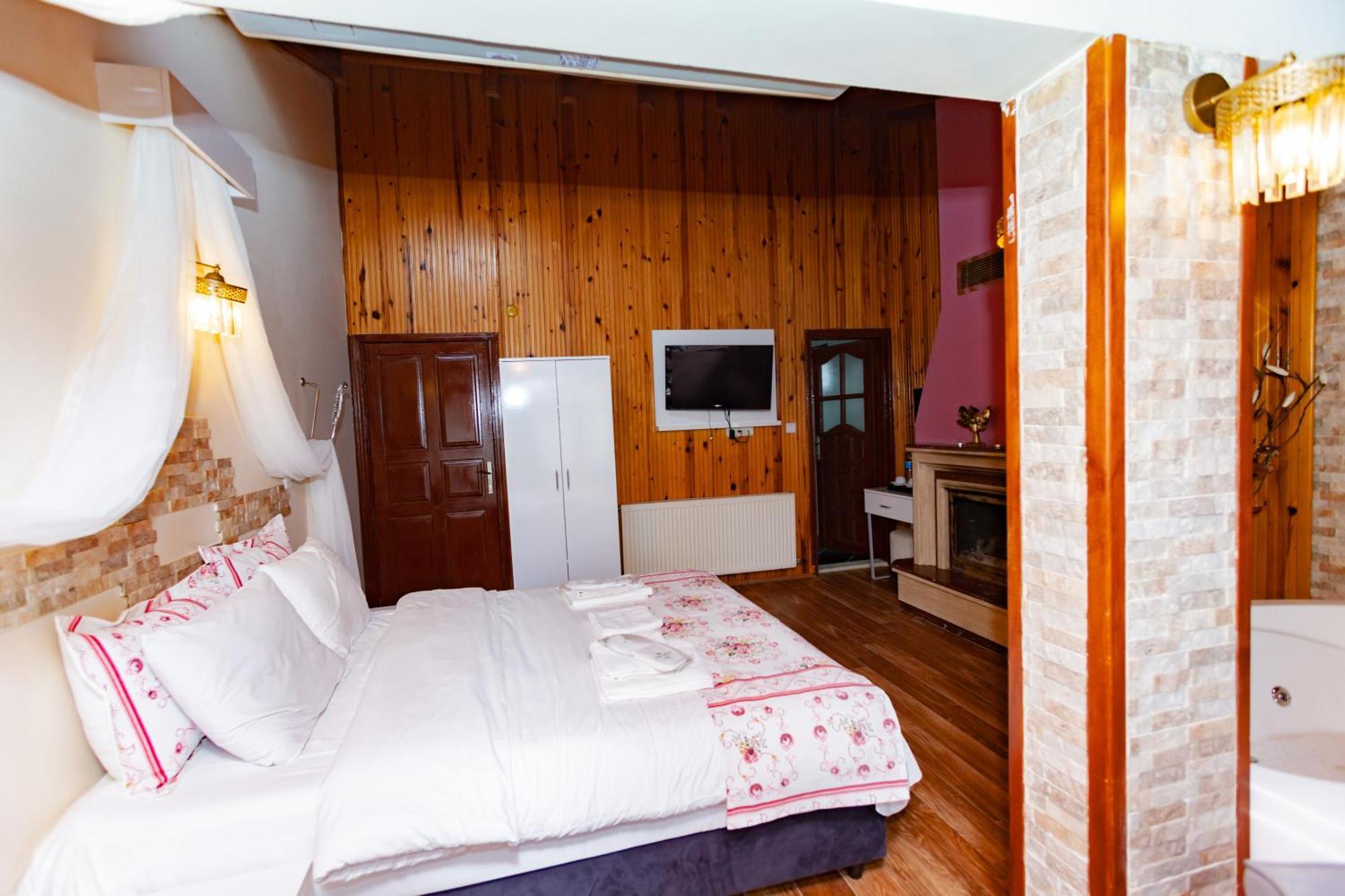 Tias Shelale Otel อักวา ภายนอก รูปภาพ